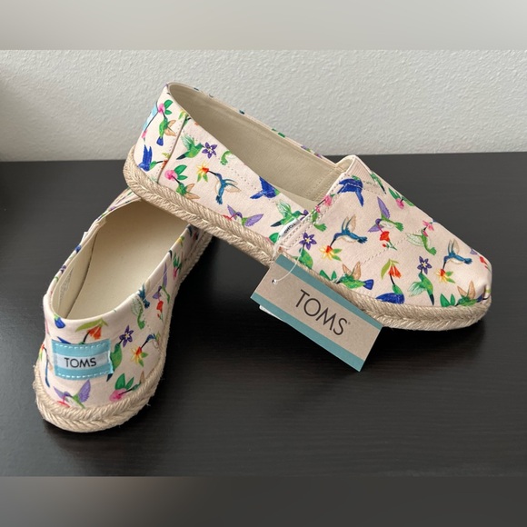 TOMS HUMMINGBIRD PRINT SHOES Pink Flat | Size: W7.5 - Picture 3 of 8